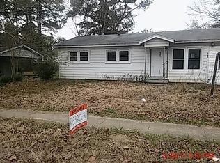 704 W 8th Ave, Crossett, AR 71635