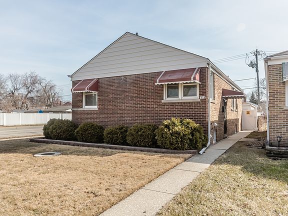 3rd image of 319 Linden Ave
