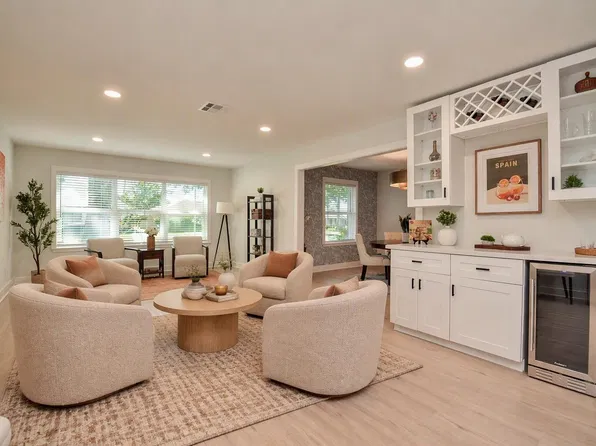 4302 McDermed Dr, Houston, TX 77035