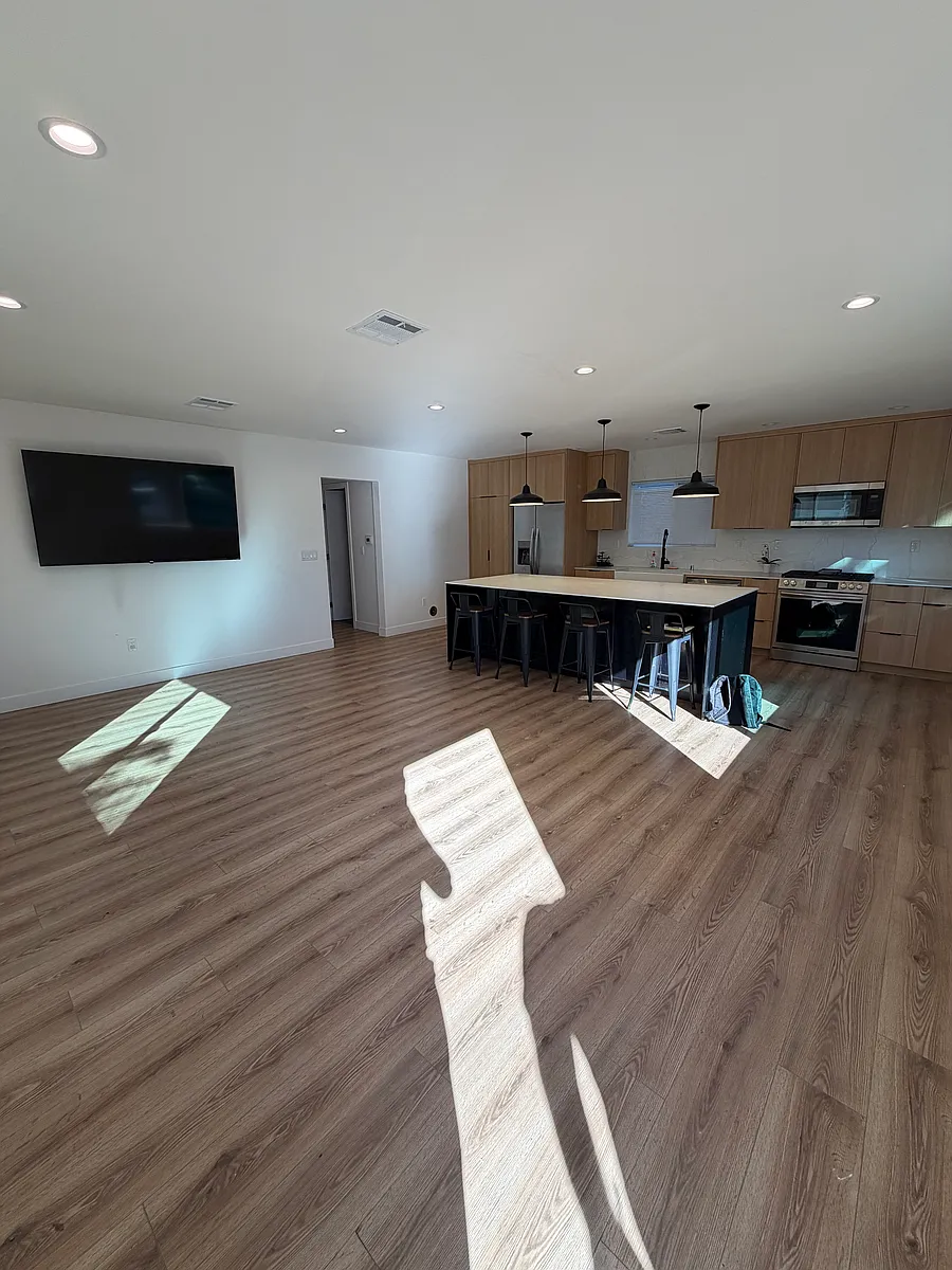 Living and Kitchen Area - 18651 Bryant St