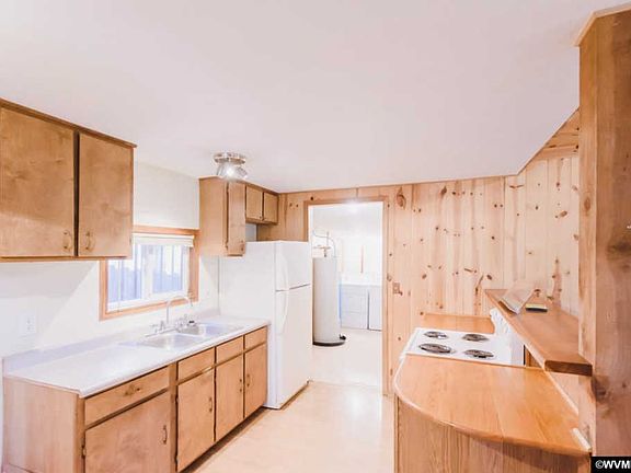 4th image of 38634 Harrington Dr