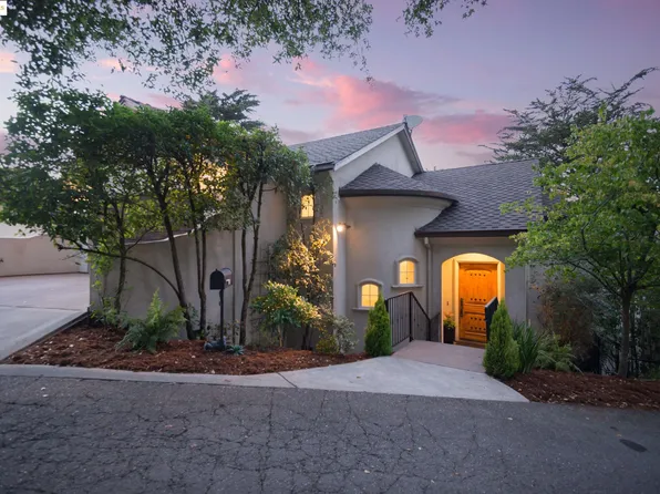 50 Pine Hills Ct, Oakland, CA 94611