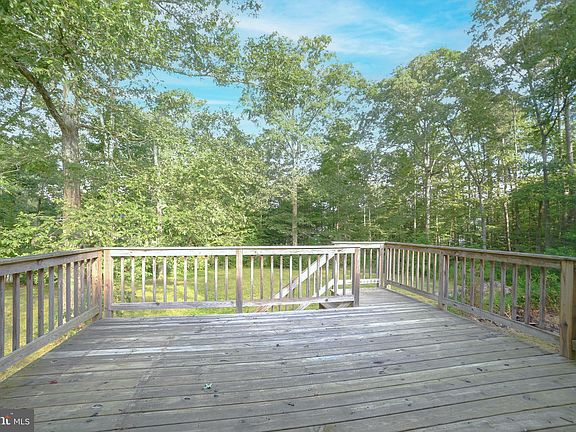 4th image of 22067 Willis Dr