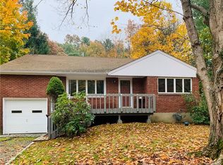 23 Grotke Rd, Spring Valley, NY 10977