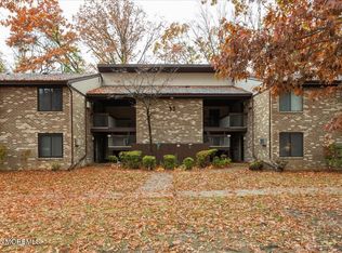 93 Arrowood Rd UNIT G, Manalapan, NJ 07726