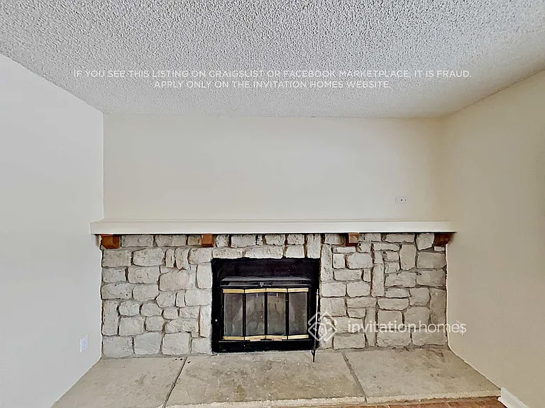 5840 S Perth Pl — Photo 7