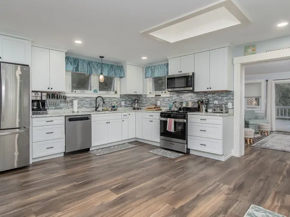 64 Franklin Street, Concord, NH 03301