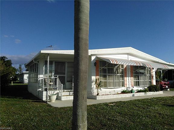 2nd image of 2782 Wedgewood Dr
