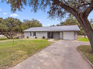 303 Ranchview Dr, Johnson City, TX 78636