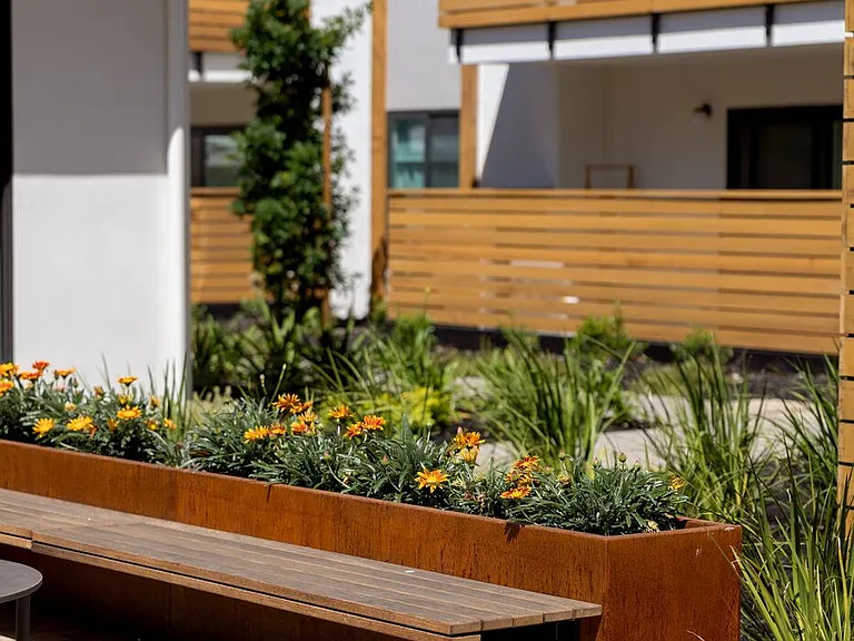Oak & Umber — Photo 14