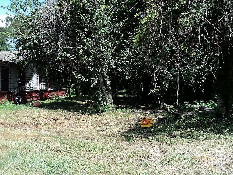 1st image of 834 Green Meadow Ln