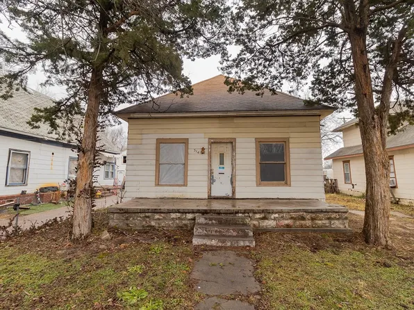 514 N Ash St, Wichita, KS 67214