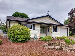 795 S Columbia Dr, Woodburn, OR 97071