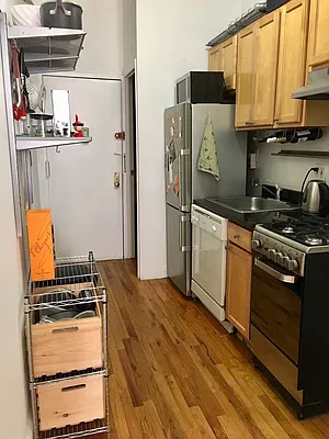 Rented by LJ Sloane Management | media 8