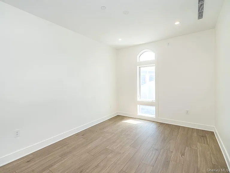 24 Lumber Rd #2 — Photo 22
