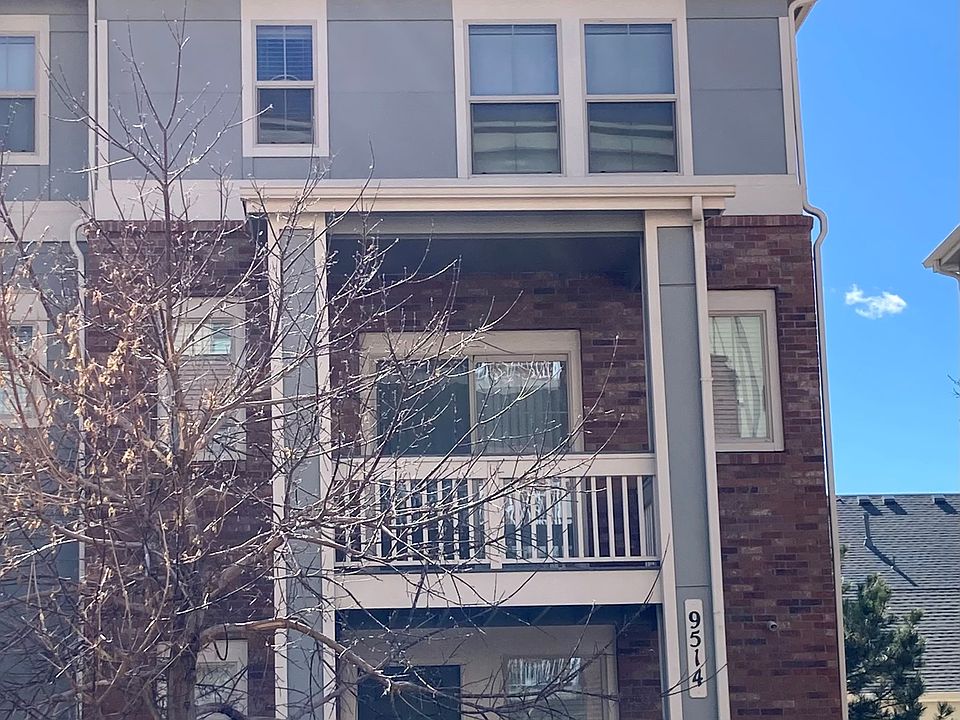 Townhome with patio and front porch