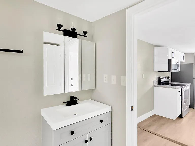 547 Wildwood Way #B — Photo 19