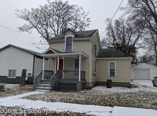 706 Bunn St, Bloomington, IL