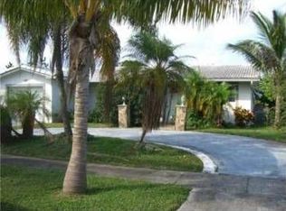 5501 Van Buren St, Hollywood, FL 33021