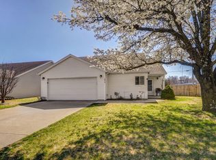 1056 W Butterfield Dr, Nixa, MO 65714