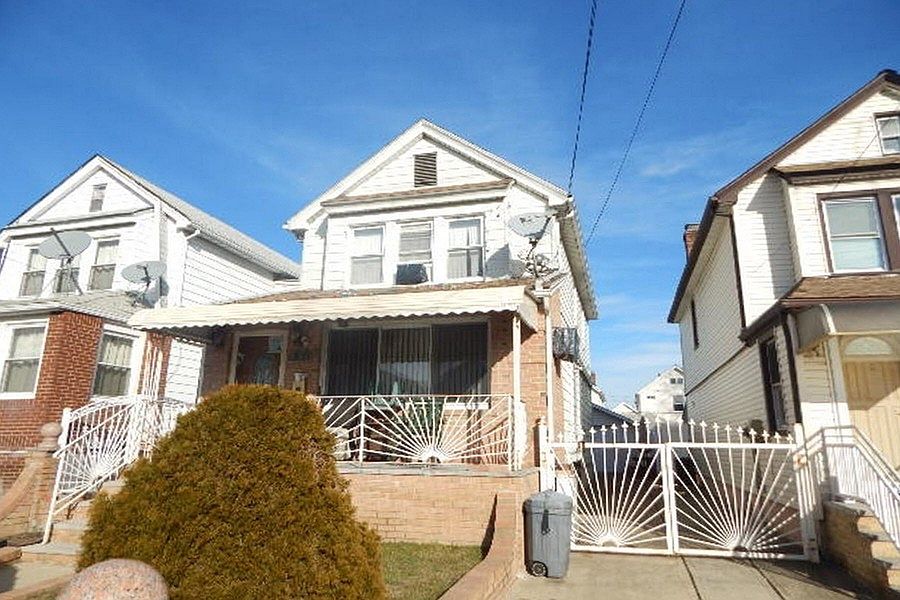 2nd image of 9415 207th St