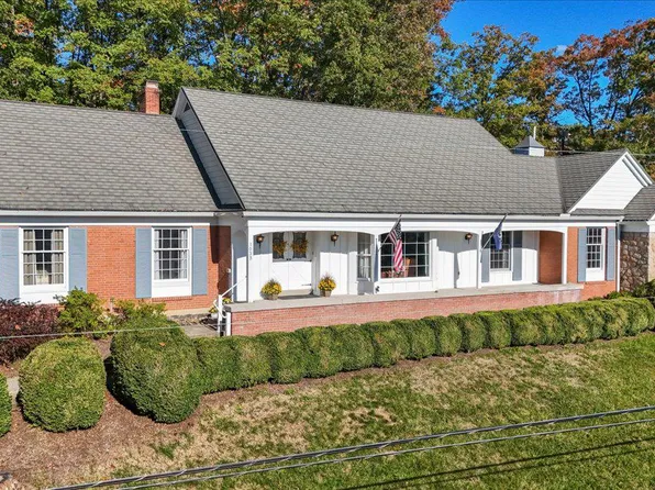 1033 SE Longwood Ave, Cumberland, MD 21502