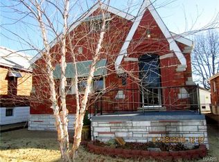 9322 Mackenzie Rd, Saint Louis, MO 63123