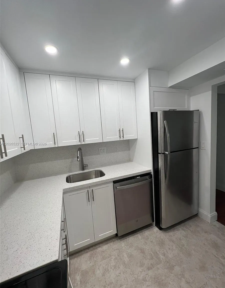 Nob Hill West Condo — Photo 3