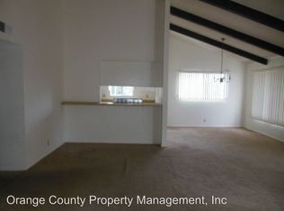 2645 Santa Ana Ave APT 6, Costa Mesa, CA 92627