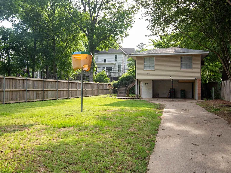 1512 Center St — Photo 22