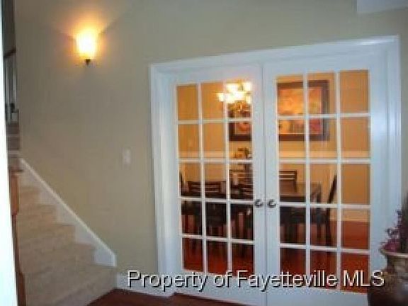 4th image of 197 Brownstone Dr