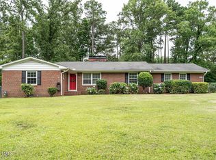 2017 Sutphin Dr, Sanford, NC 27330