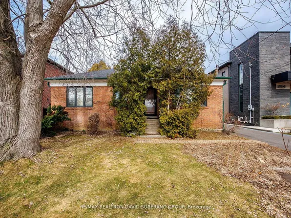 256 Codsell Ave, Toronto, ON M3H 3X1