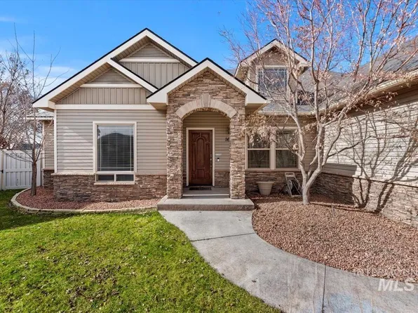 1633 Hickory Ave, Fruitland, ID 83619