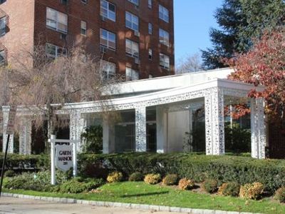 281 Garth Rd APT A3h, Scarsdale, NY, 10583