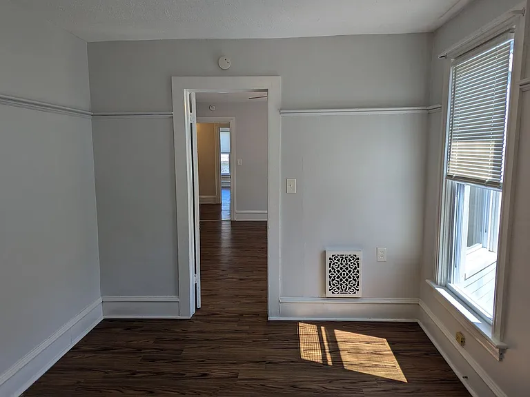740 Park Ave — Photo 19