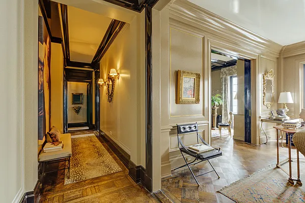 Sold by Compass | media 1