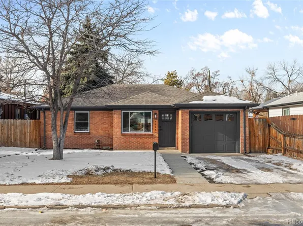 4885 S Logan Street, Englewood, CO 80113