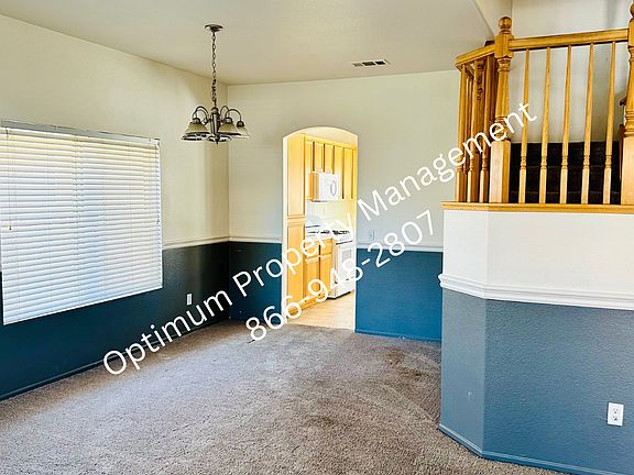 Living/Dining Area