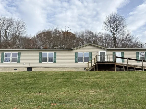 144 Arrow Rd SW, Carrollton, OH 44615