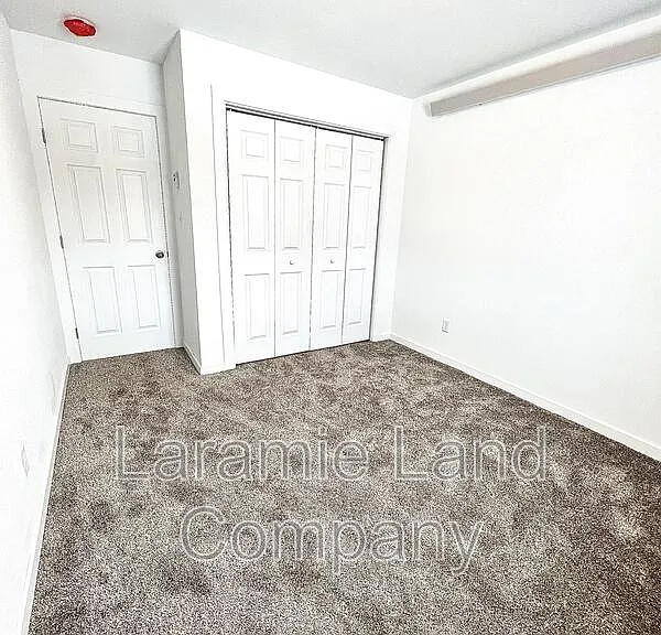 416 Hancock St #4 — Photo 6