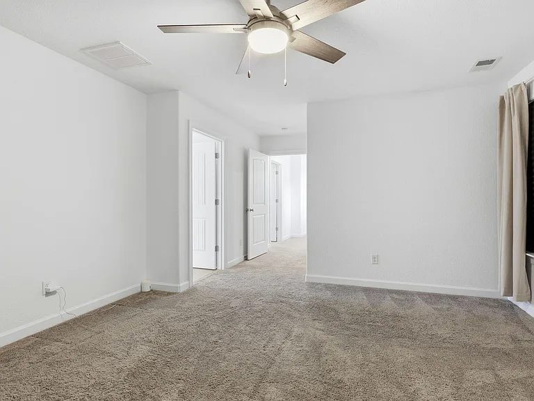208 Ryker Rd E — Photo 31