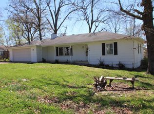 906 Windbrook St, Mountain Home, AR 72653