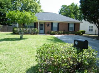 219 Redan Dr, Savannah, GA 31410