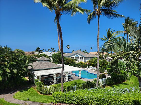 3rd image of 75-6081 Alii Dr APT S203
