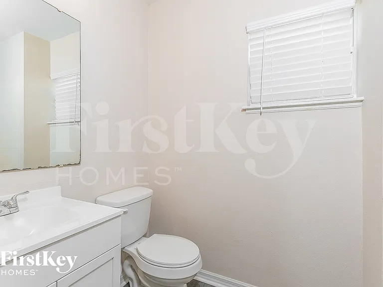 711 Hamster Way — Photo 13