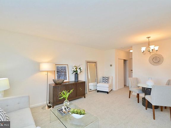 5th image of 3701 5th St S APT 407