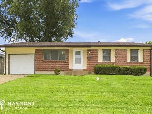 1543 Coachway Ln, Hazelwood, MO 63042