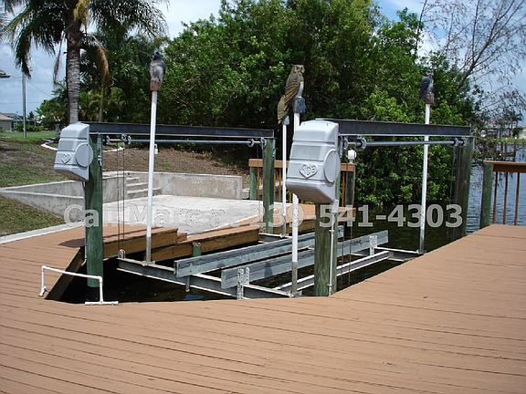 4th image of 1724 SW 50th Ter