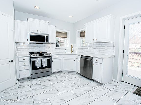 4th image of 4820 Napa Ridge Way